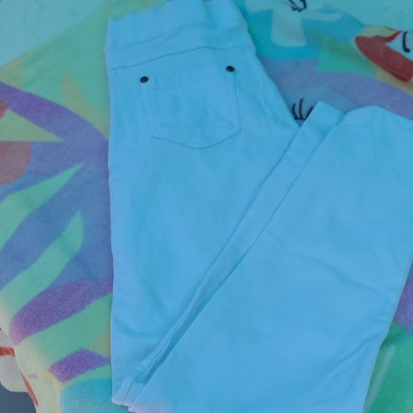 White jeggings size medium - Picture 1 of 3